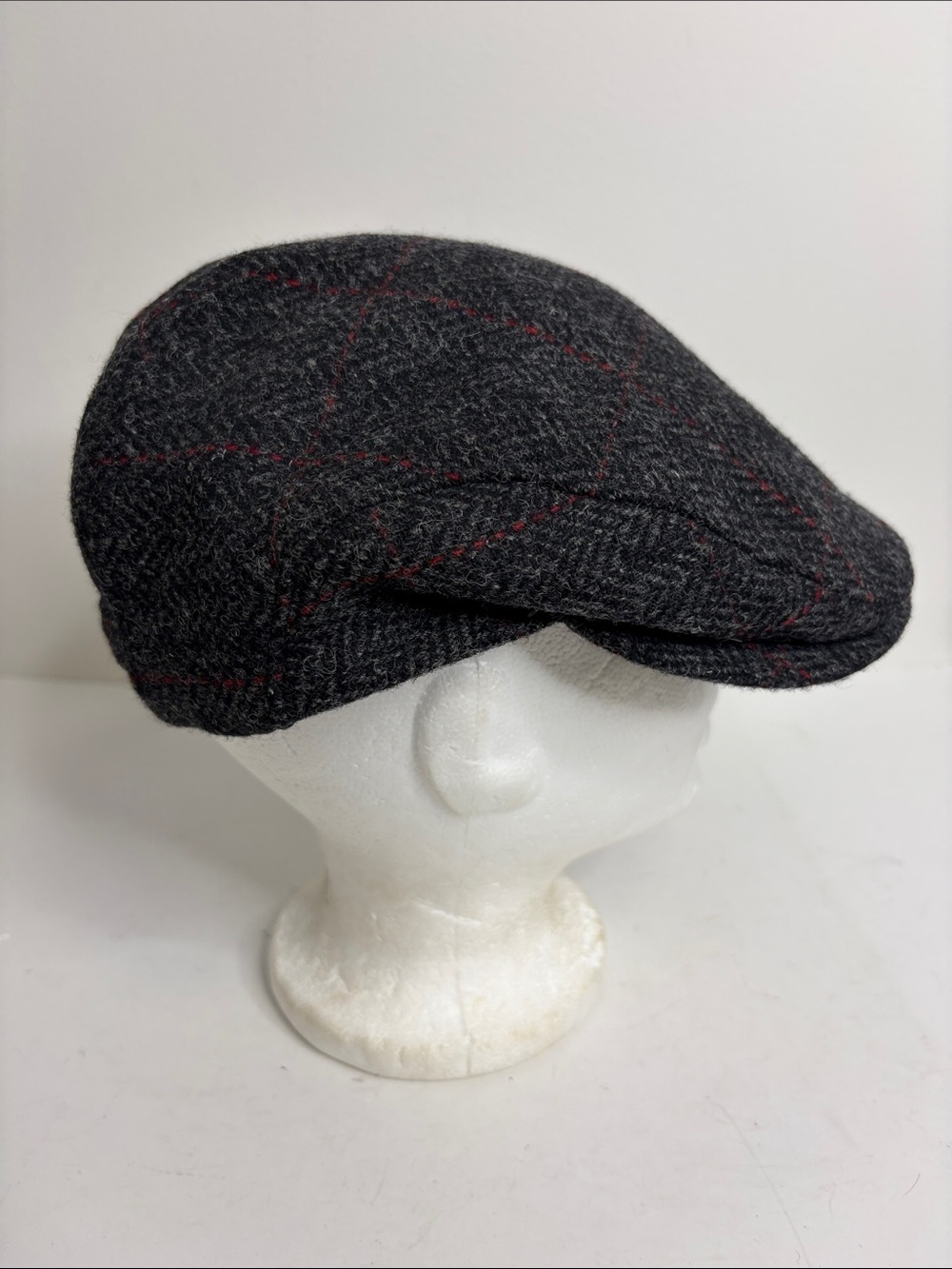 Mucros Weavers Flat Cap Mens Large Gray Herringbone Red Check Wool Tweed Hat